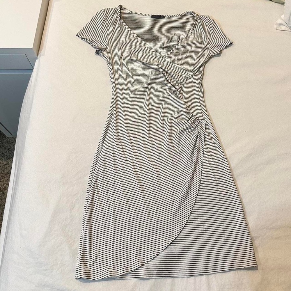 White and blue pinstriped wrap dress
- bodycon fit, wrap ruched front detailing